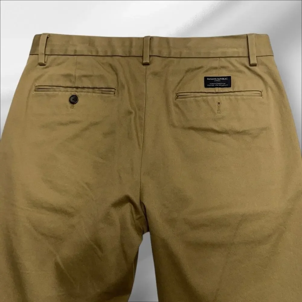 BANANA REPUBLIC Men’s 32 x 32 Tan AIDEN CHINO Pant
